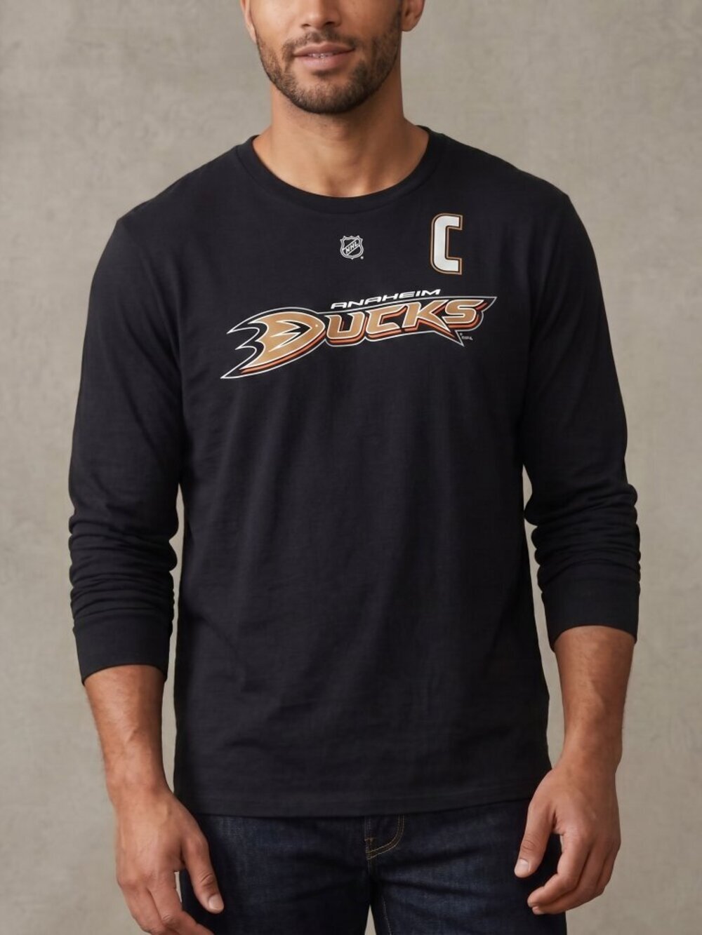 Anaheim Ducks  NHL TShirt (LARGE)